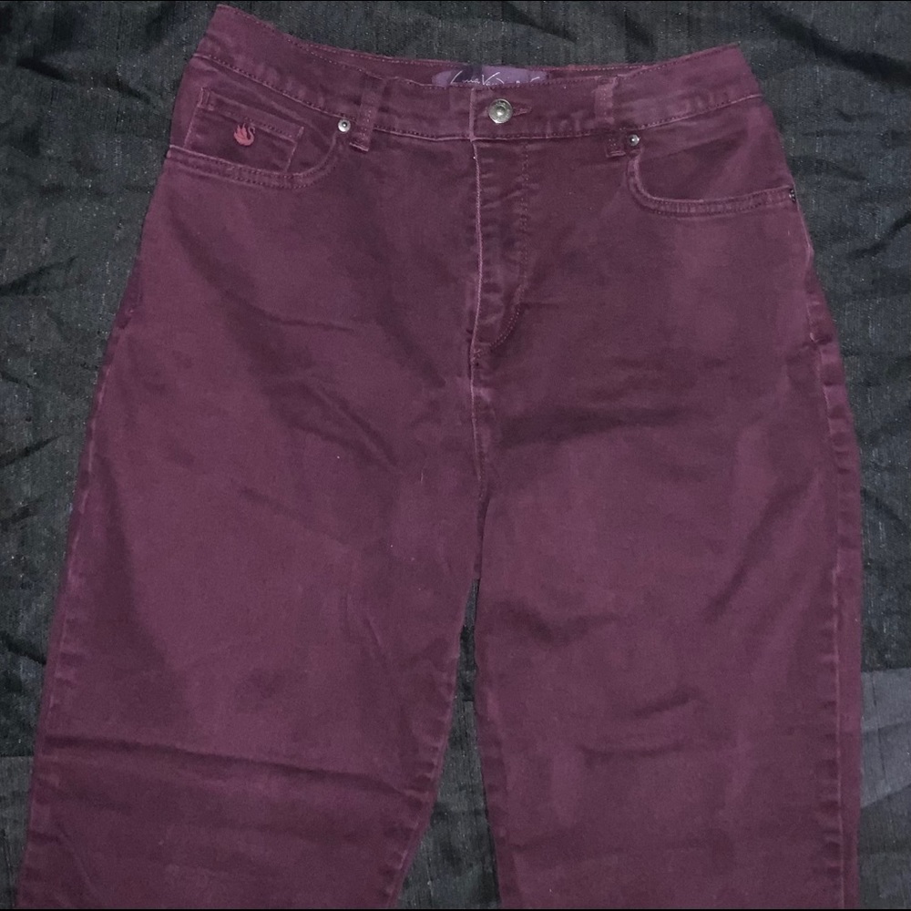 Gloria Vanderbilt Maroon high-waisted straight leg “Amanda” pants, size 12